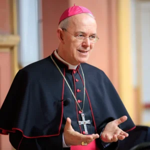 Bishop Athanasius Schneider